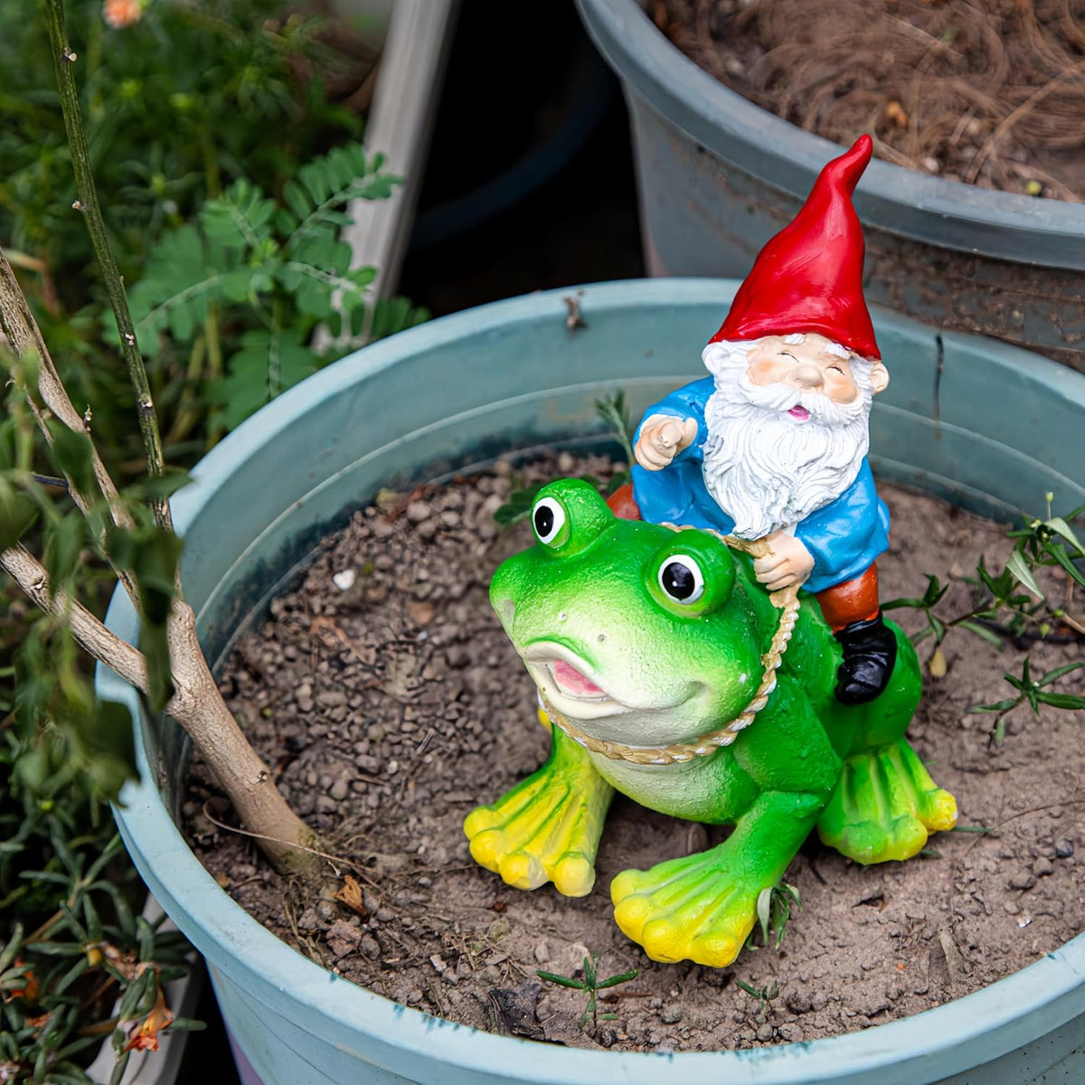 Gnome Riding on Frog Garden Statue Outdoor Garden Frog Statue for Yard Decoration Lawn Ornament