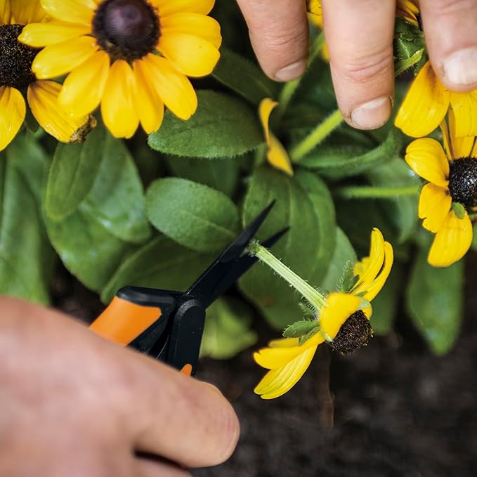 Fiskars Pruning Snips - 6" Garden Shears with Comfort Grip and Spring Action - Sharp and Precise