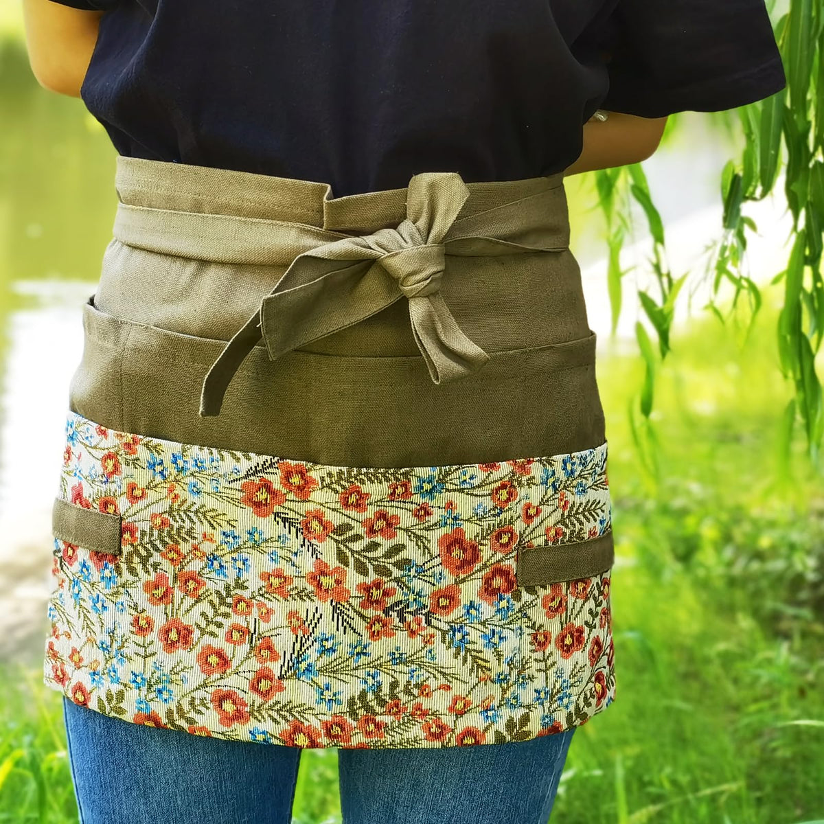 MILCIL Gardening Apron Women, Half Floral Serve Garden Apron with 8 Pockets