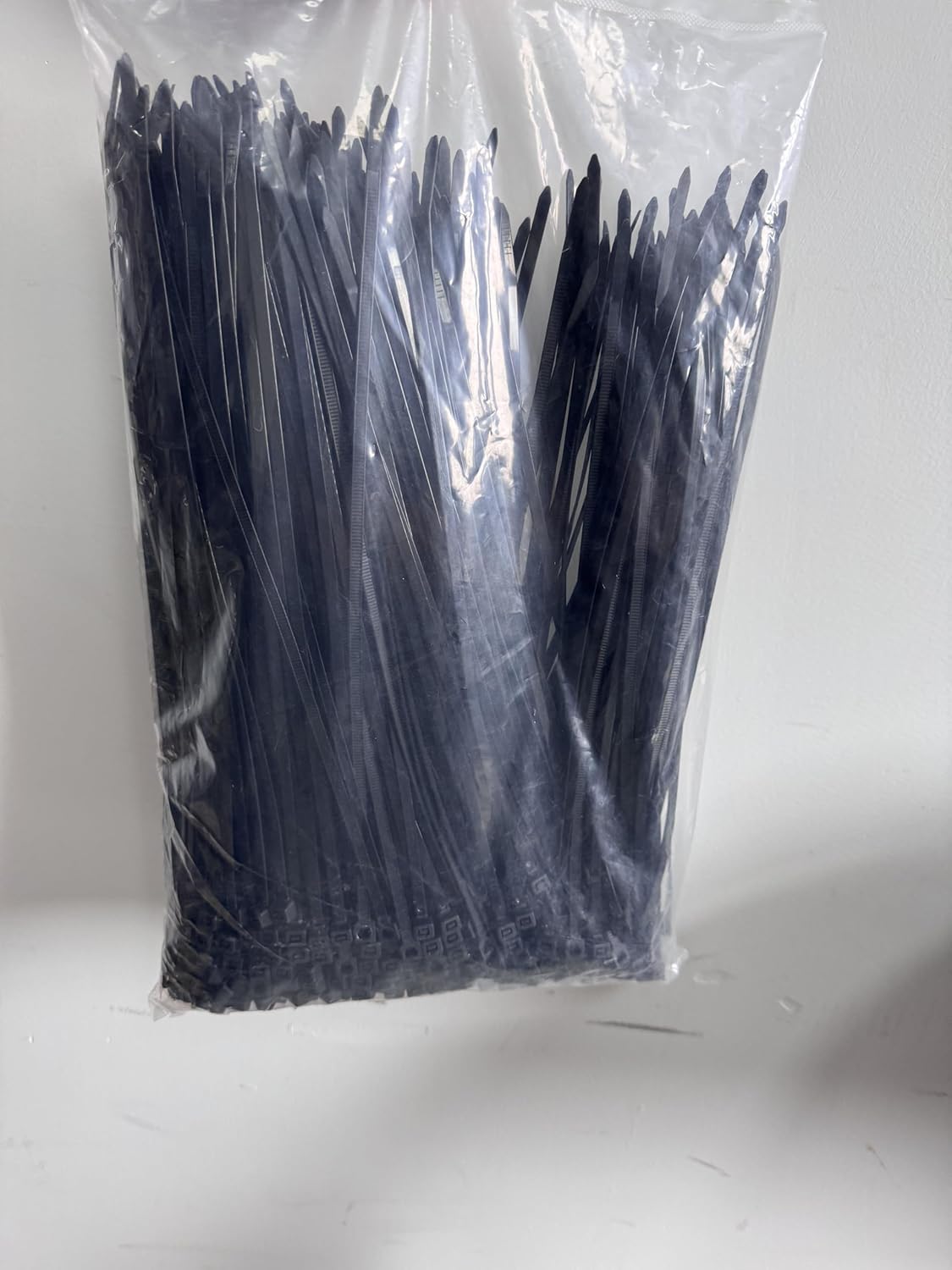 XINGO 1000 PCS Black Zip Ties 8 Inch, 60 LBS Tensile Strength, Self-Locking Nylon Plastic Nylon