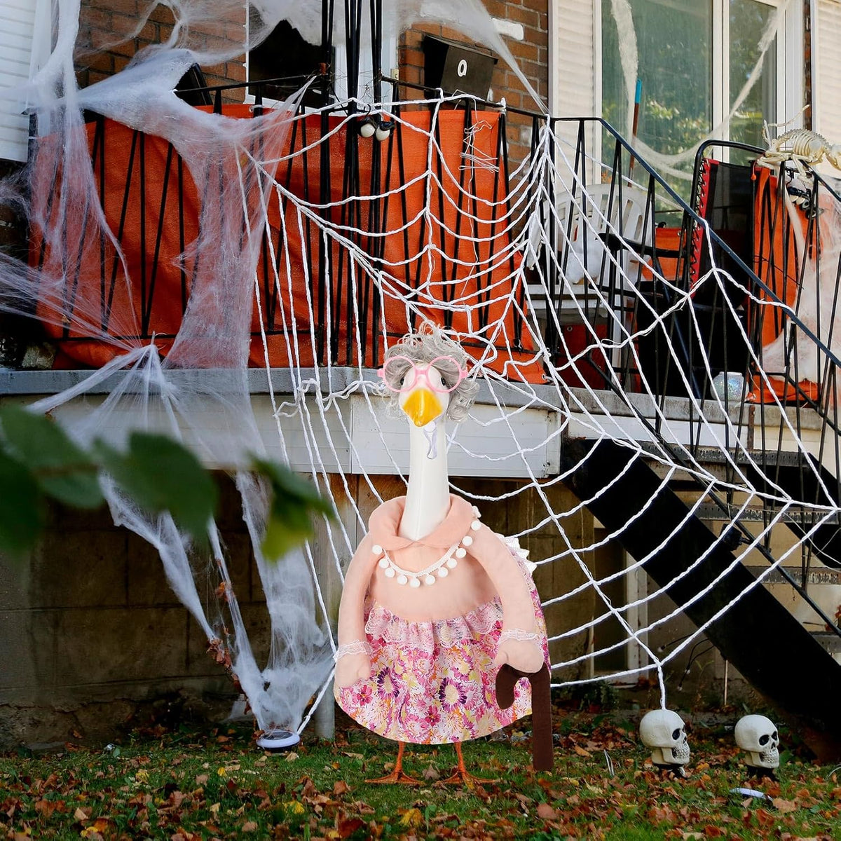 Abbylike Halloween Porch Goose Outfits Old Lady Goose Clothes with Silver Wig Sunglasses for 23"