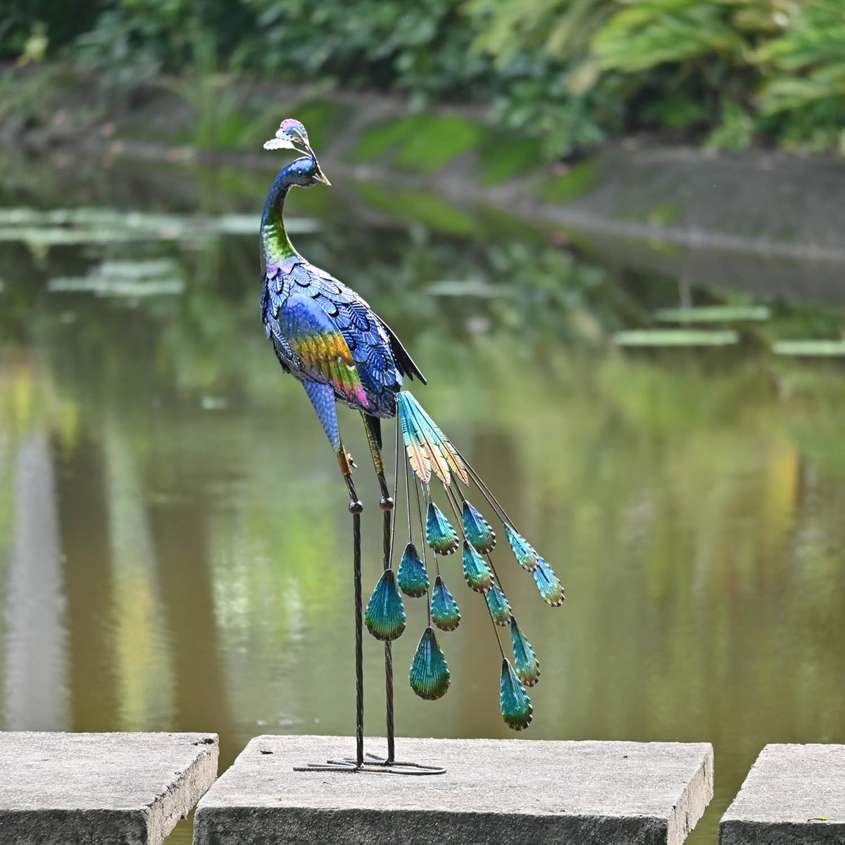 TERESA'S COLLECTIONS Garden Decor, Peacock Garden Decor with Colorful Painting, 24'', Waterproof