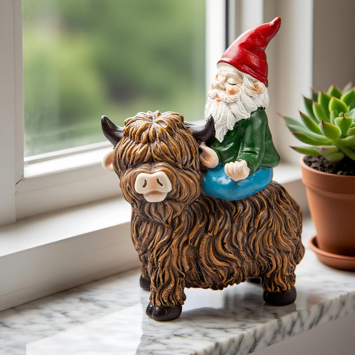 Highland Cow Gnome Garden Decorative Statue Garden Gnomes Decor Outdoor Statues Gnome Suitable for