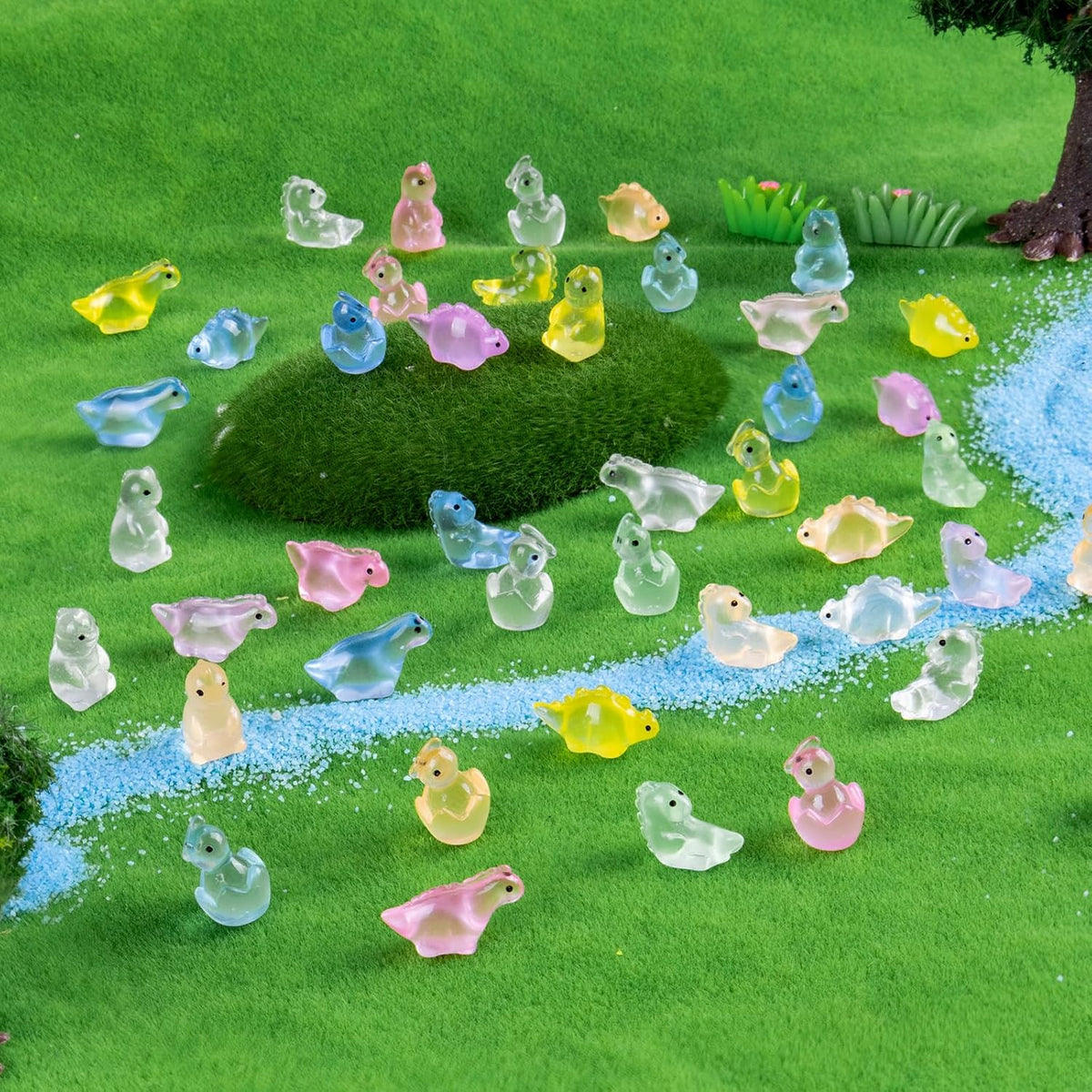 80 Pcs Mini Resin Dinosaur Variety Tiny Animals Figures Miniature Little Small Dinosaurs Figurines