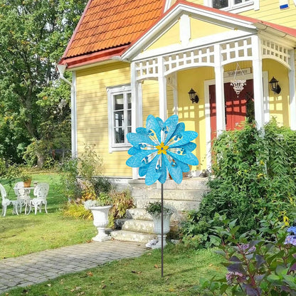 Solar Wind Spinner Retro Spinner, Waterproof Outdoor Metal Wind Sculpture for Patio, Lawn & Garden