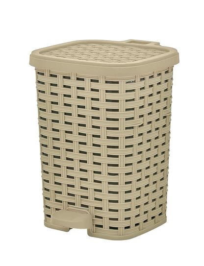 Small Outdoor Trash Can with Lid for Dog-Poop 1.5 Gallon/6 L Mini Plastic Garbage Can with Foot