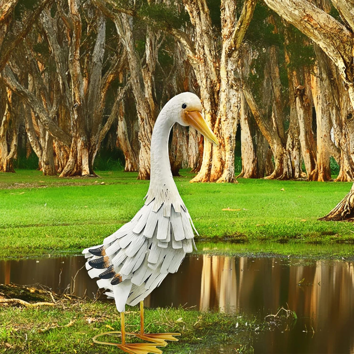 Metal Duck Garden Statue Outdoor Duck Decor Yard Art Sculpture for Home Lawn Backyard Porch Patio
