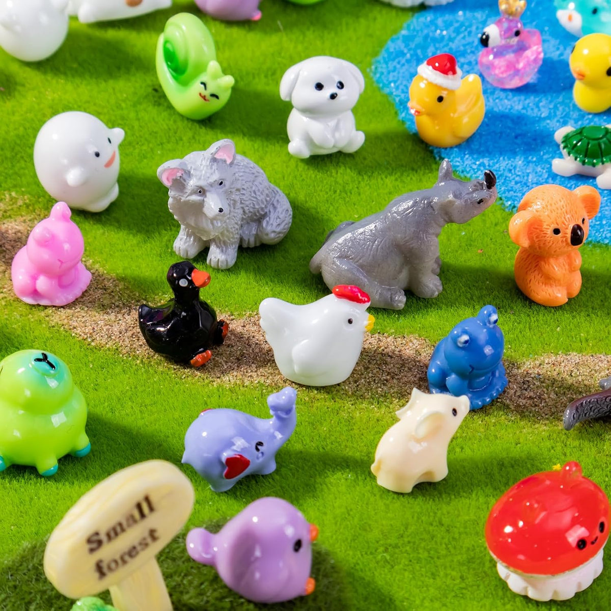 160 Styles Mini Resin Animals 160pcs Variety Tiny Animals Figures Miniature Little Small Figurines