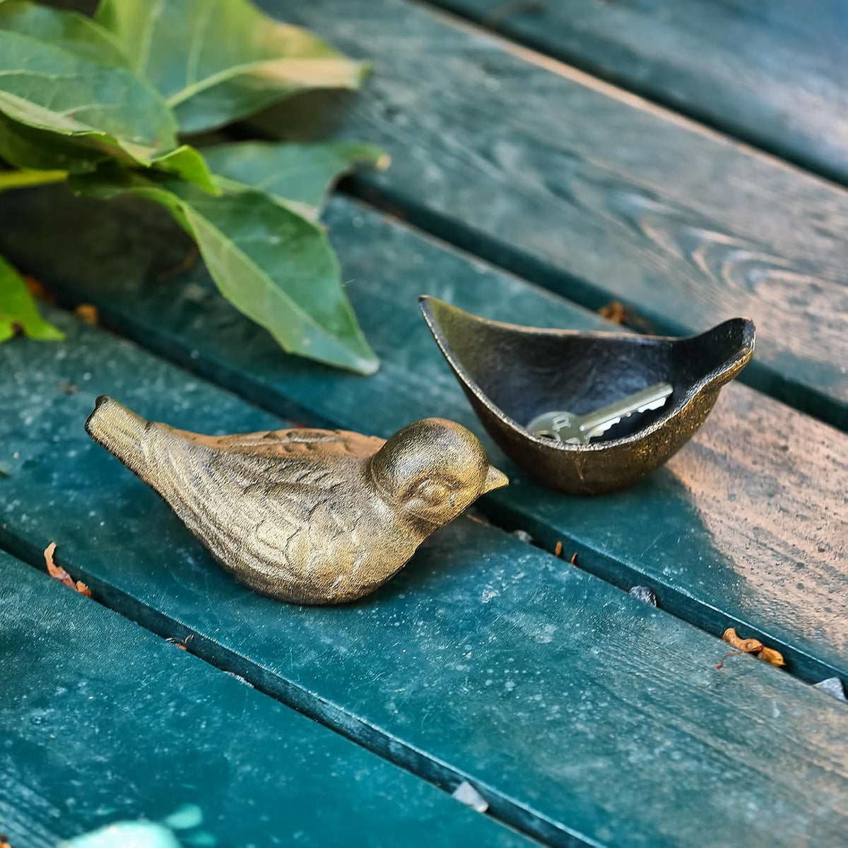 Bird Key Hiders Outside, Cast Iron Outdoor Hidden Keys Holder, Hide a Key Bird Statue, Antique Gold