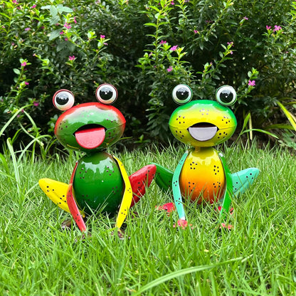Metal Garden Decor Yard Art for Outside Set of 2 Cute Small Frogs Lawn Patio Ornaments Backyard