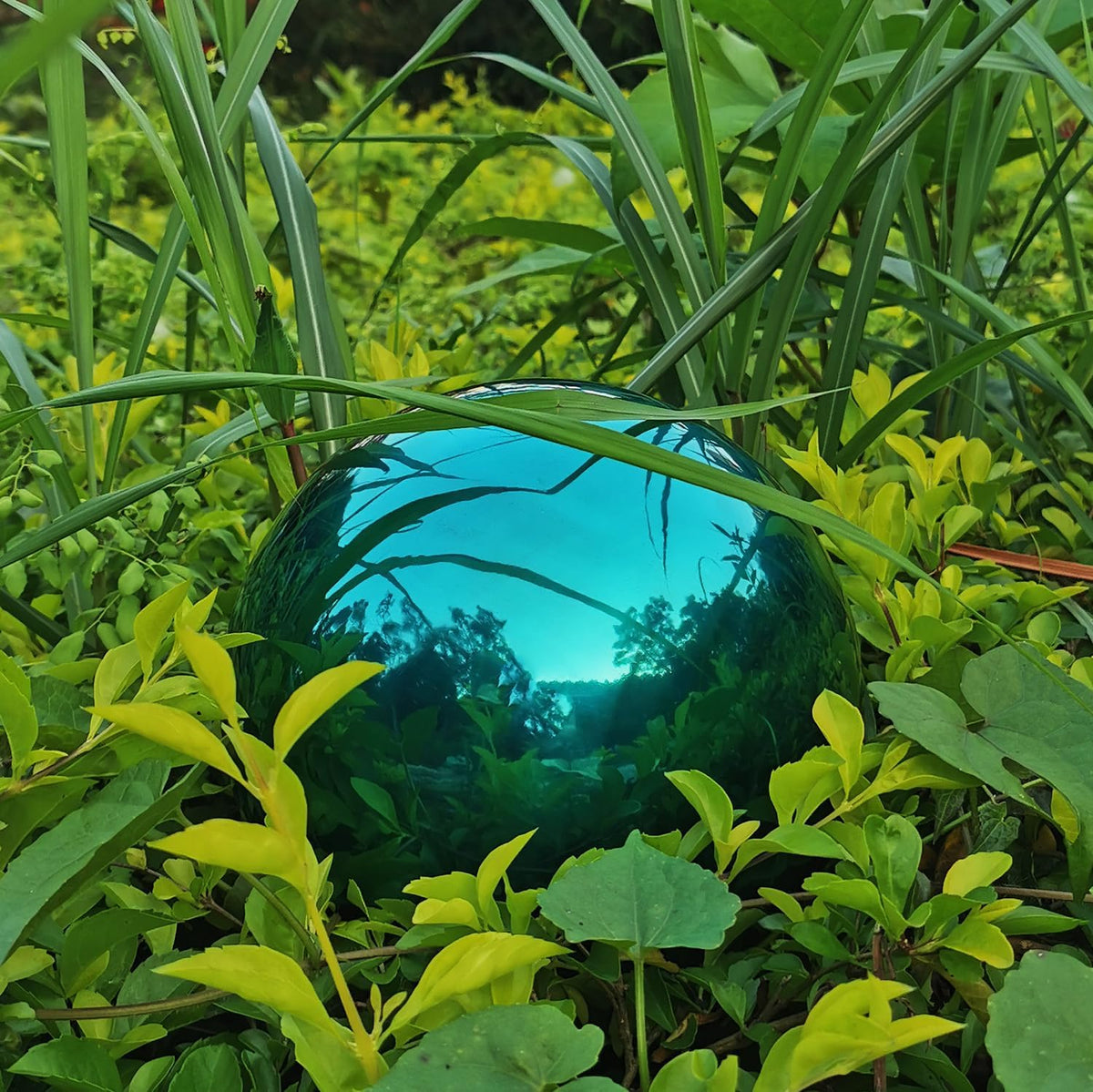 Cyan Blue Gazing Globe Mirror Ball in Stainless Steel, Shiny Hollow Sphere Sparkling Housewarming