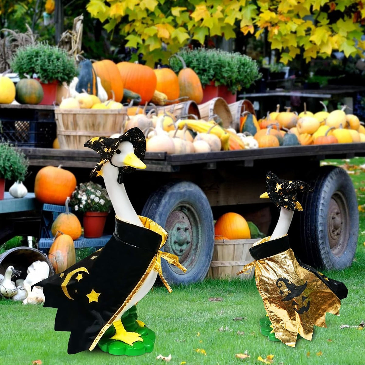 Large White Goose Statue Cygnus, Funny Halloween Big Bird Decor Garden Sculpture with Black Magic