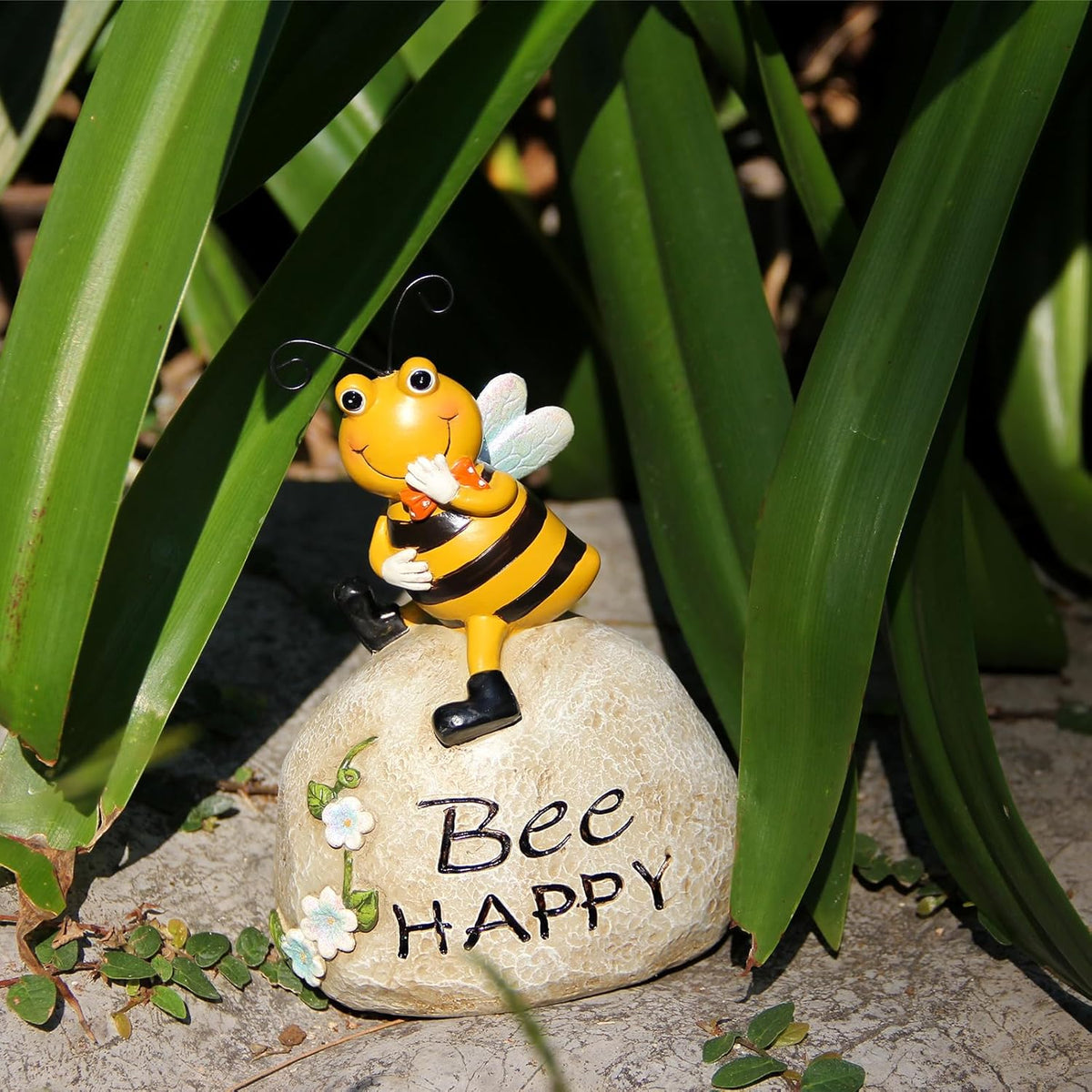 Garden Decor Bee Outdoor Statues Sculpture Bumblebee Figurine for Patio Lawn Porch Yard Backyard