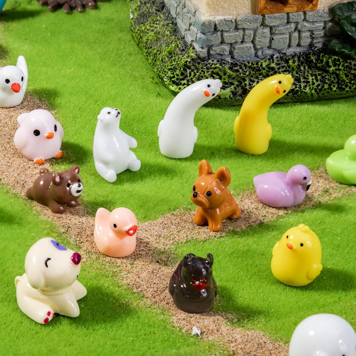160 Styles Mini Resin Animals 160pcs Variety Tiny Animals Figures Miniature Little Small Figurines