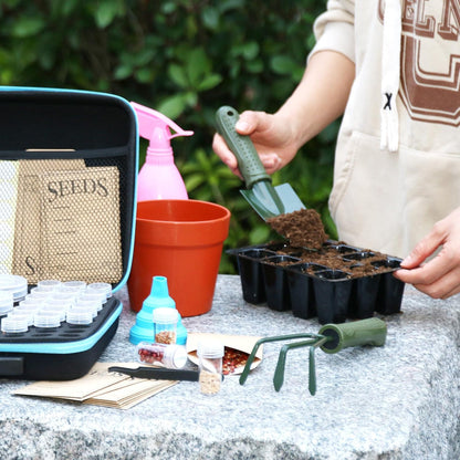 70 Slots Seed Storage Organizer, Garden Seeds Saver kit Seed Organizer with 20 Seed Envelopes