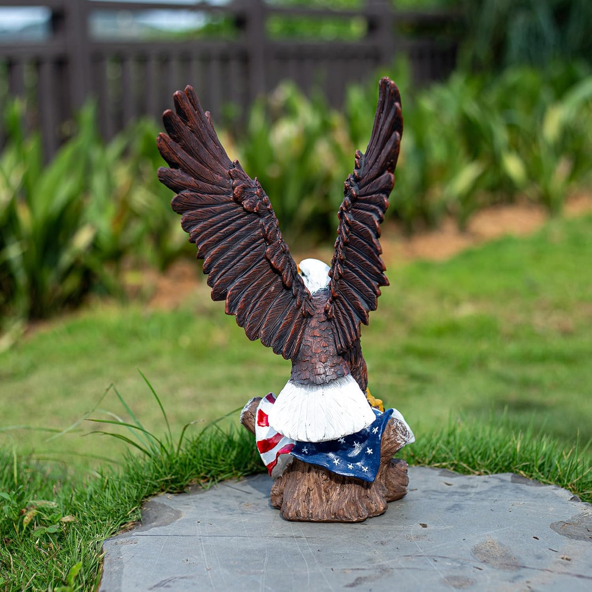 15.35in Majestic Lifelike Bald Eagle Statue - Durable Resin Garden Sculpture for Outdoor Lawn