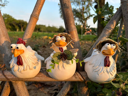 Funny Farm Chickens Statues,Chicken Fence Decoration,Resin Cute Chickens Decor,Outdoor Real Animal
