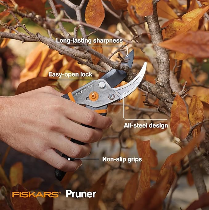 Fiskars Bypass Pruning Shears, 5/8-Inch Cut Capacity Garden Clippers, Gardening Scissors with