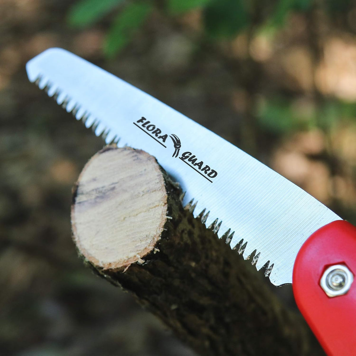 FLORA GUARD 7.7-Inch Folding Saw, Pruning Hand Saw with Triple-Cut Razor Teeth for Wood Cutting