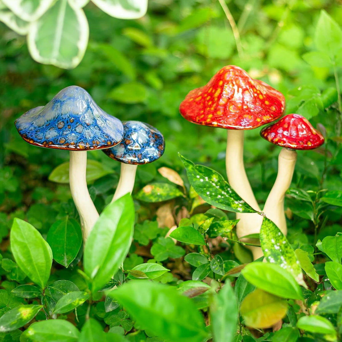Mushroom Yard Decor - 2pcs Ceramic Mushroom Statue for Garden, Fairy Garden Stakes Ceramic Lawn