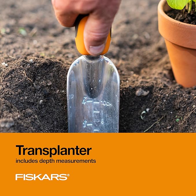Fiskars 3-in-1 Garden Tool Set, Includes Trowel, Transplanter, and Cultivator for Outdoor