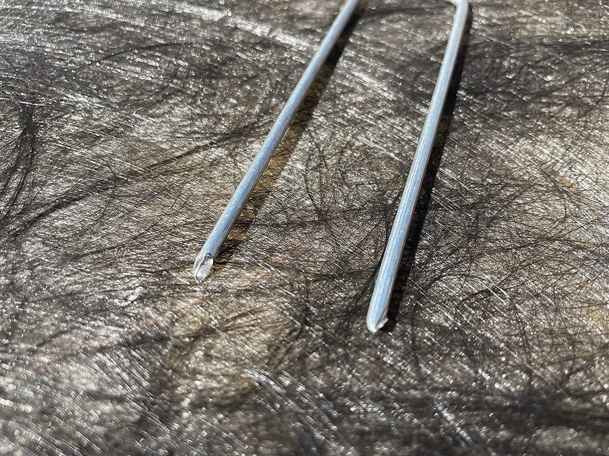 Sandbaggy 4 Inch Landscape Sod Staples | Great for Hard & Rocky Soil | Sharp Like a Knife | Tough