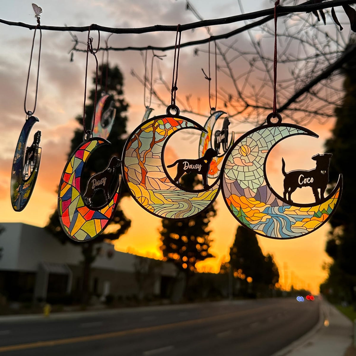 GIFTBYGIFTY Dog Memorial Suncatcher, Personalized w/Name and Dog Breeds, Pet Loss Suncatcher, Gifts