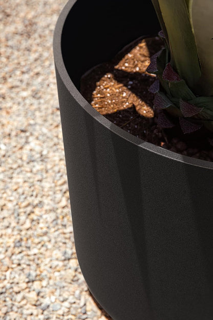 Veradek Round Black Plastic Planter Pots for Indoor/Outdoor Garden Use, with Drainage Holes