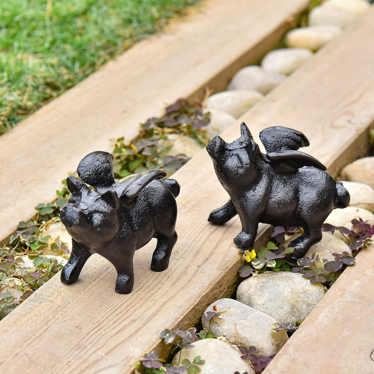Sungmor Whimsical Cast Iron Flying Pig Statue, 2pcs Rustic Black Cute Little Piggy Paperweight