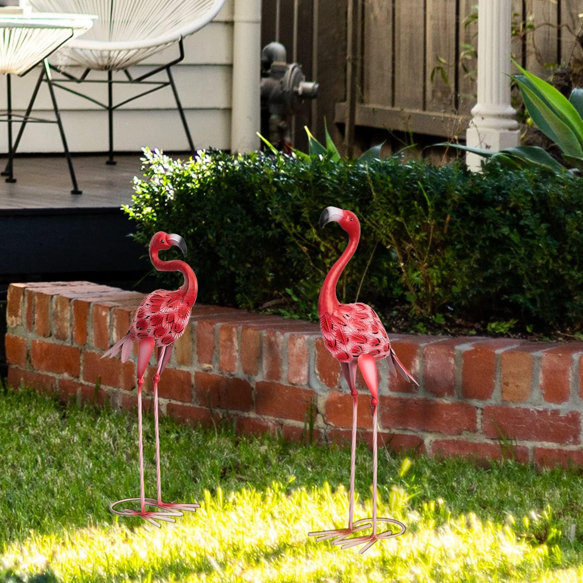 XONOR Metal Flamingo Garden Statues Red Flamingo Yard Art Outdoor Sculptures for Home Patio Lawn