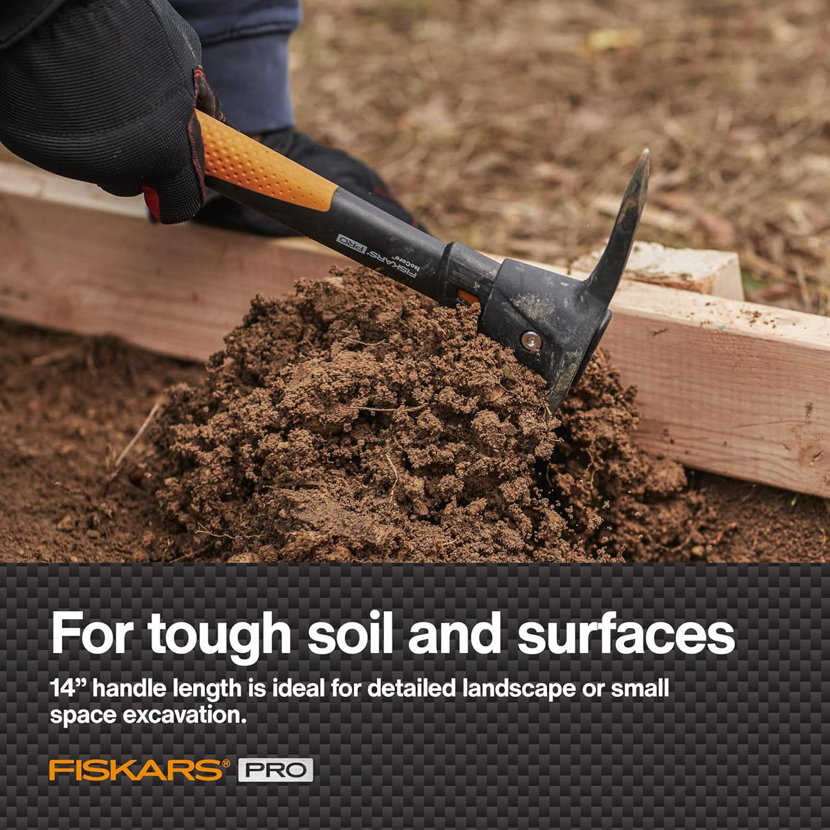 Fiskars IsoCore Pickaxe Mattock with Shock-Absorbing Handle, Dual-Head Tool for Roots & Rocks, 1.5