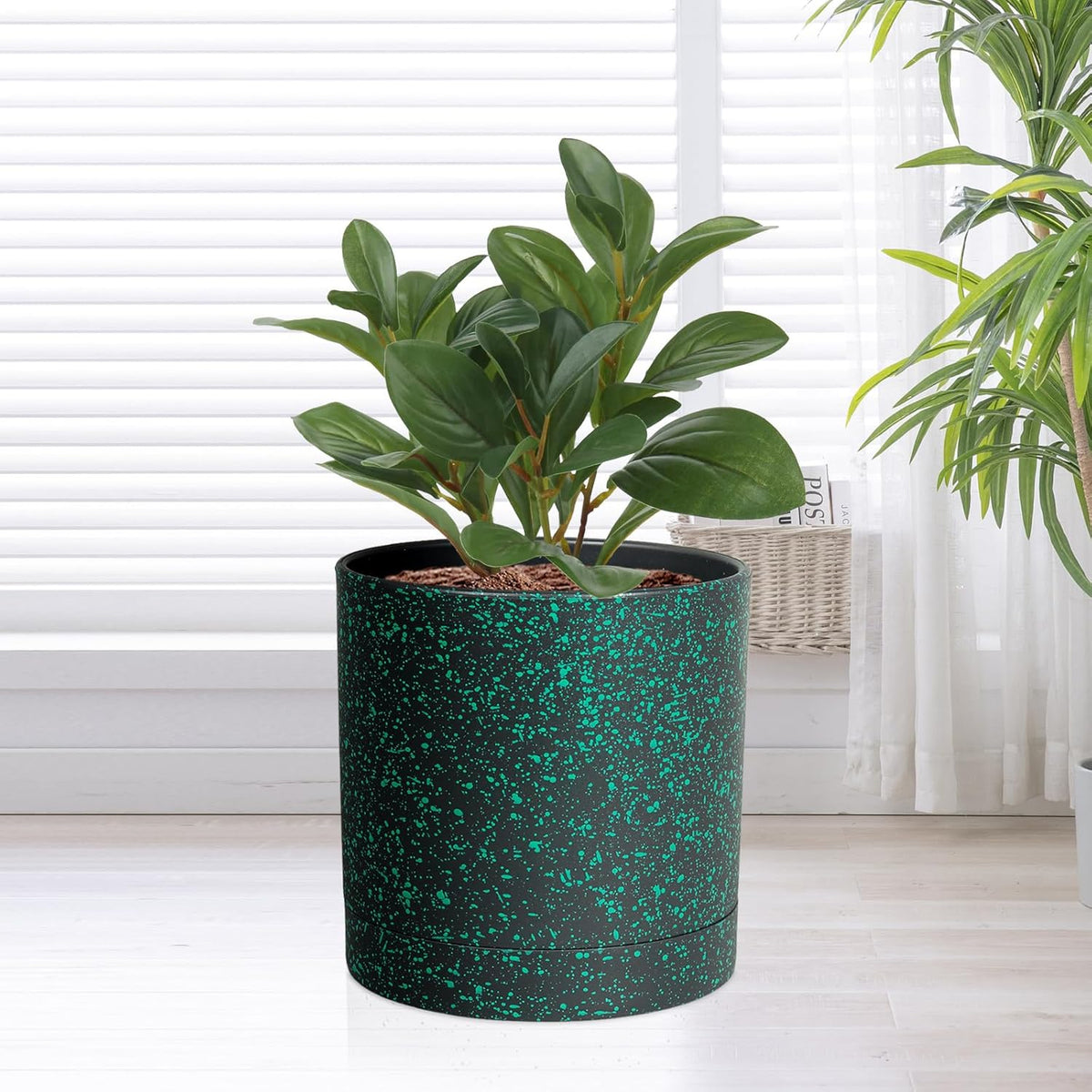 7/6.5/6/5/4 inch Plant Pots, 5 Pack Cylinder Flower Pots for Small Indoor Outdoor Plants, Plastic