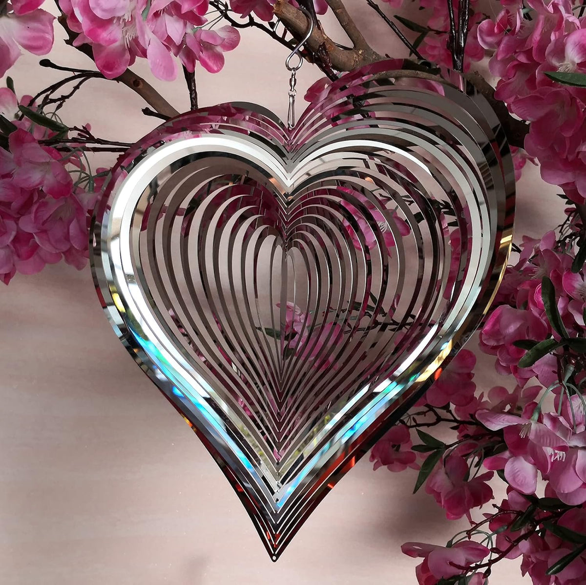 DJUAN Wind Spinner Outdoor Metal Decorations,Silver Heart Wind Spinners for Yard and