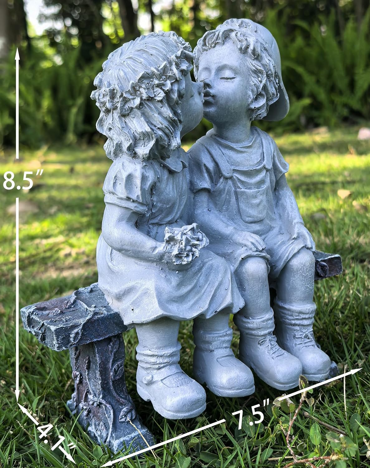 Garden First Kiss Outdoor Statue Decorative, Flower Bed Decor Puppy Love Kissing Couple,Boy and