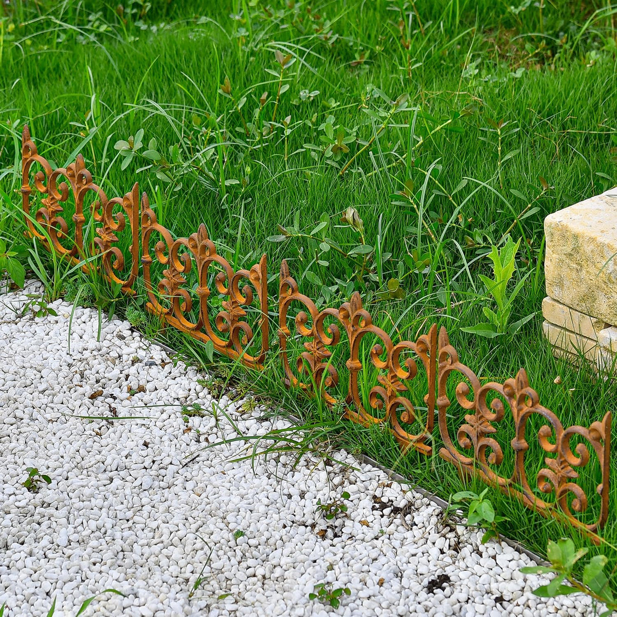Sungmor Decorative Cast Iron Garden Edging, 4 Pack Full Rusted Victorian Garden Edging Landscape