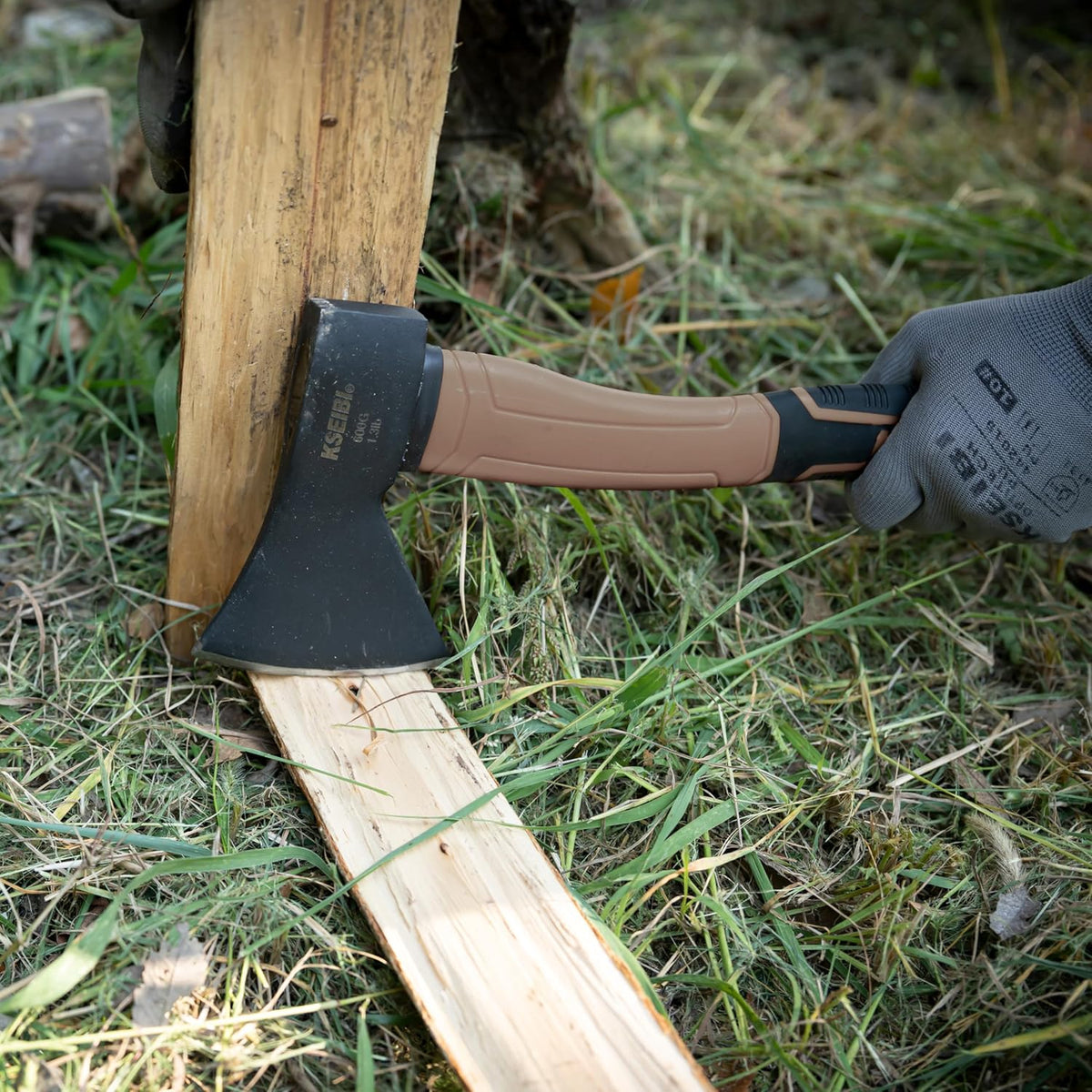 KSEIBI Outdoor Camping Hatchet with Sheath for Splitting and Kindling Wood, Forged Steel Blade with
