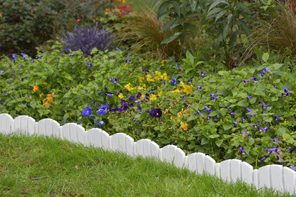 EasyFlex No-Dig Landscape Edging with Anchoring Spikes, 4.5 in. Tall Decorative Adirondack