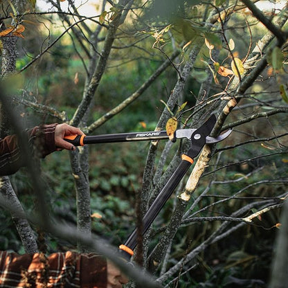 Fiskars Bypass Lopper, Lightweight Tree Pruning Tool, Rust Resistant and Low Friction Coating