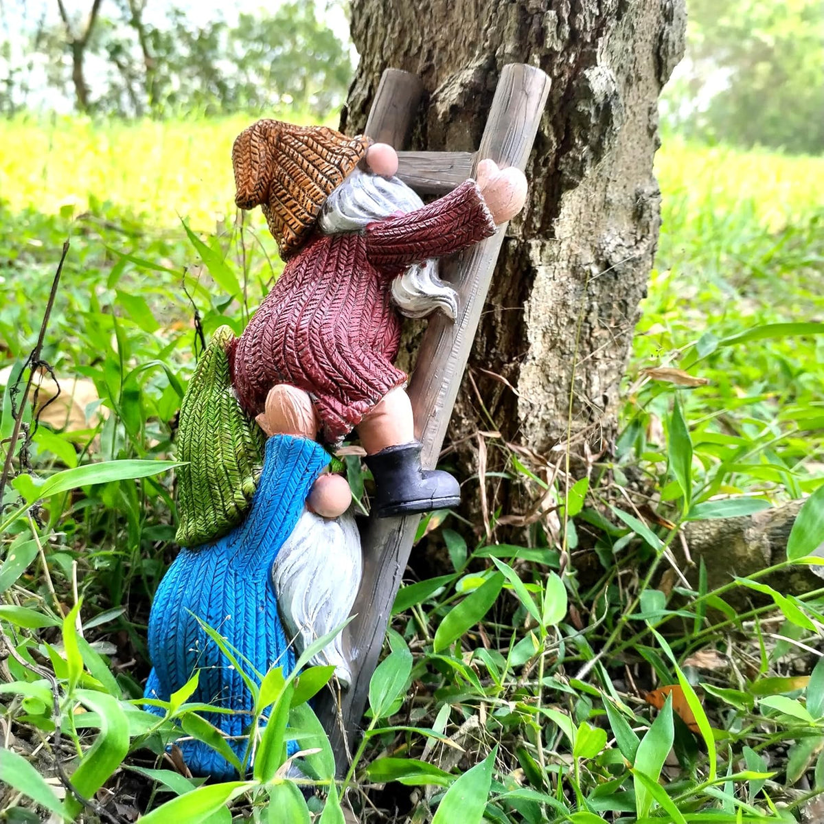 Funny Climbing Ladder Gnome Tree Hugger Decor, Garden Sculpture Decoration Elf Out The Door, Yard