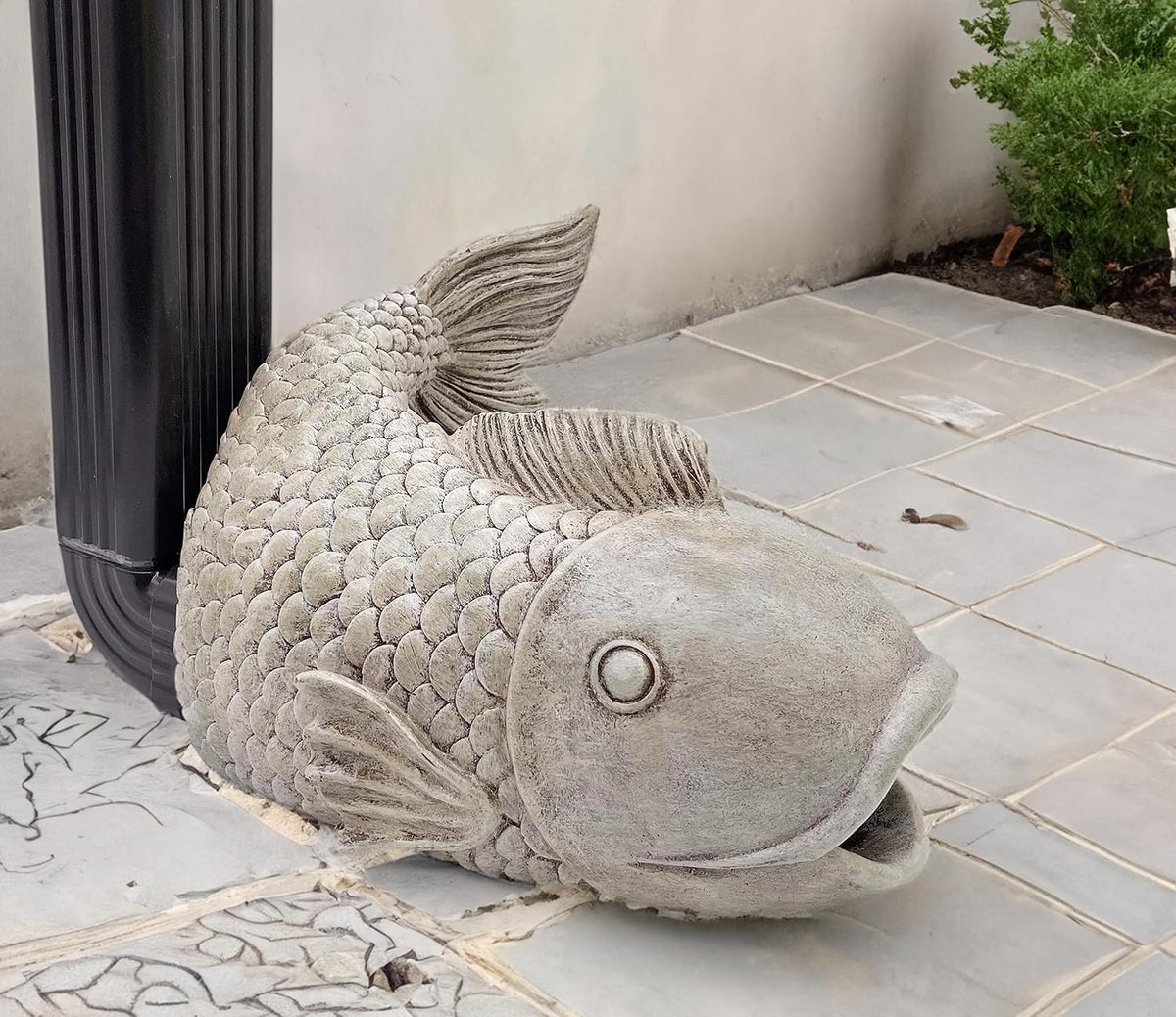 Fish Statues Gutter Downspout Extension Statues Garden Decoration,Resin Statue Outdoor Decor,Animal
