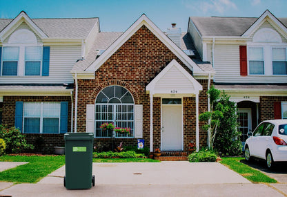 Yard Waste Sticker - Yard Waste Bin Sign - with Helpful Tips and Do & Don't Reminder - 3-5 Year