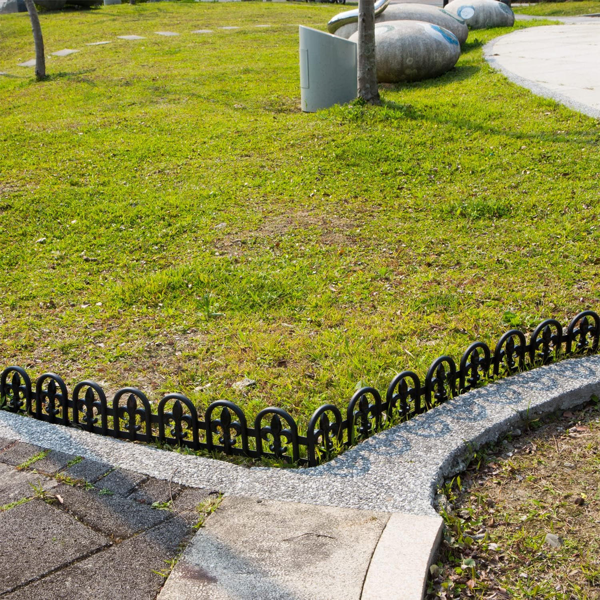 Evelyne Black Garden Border Plastic Edging: Wrought Iron Design - 15pcs Black Yard Landscaping