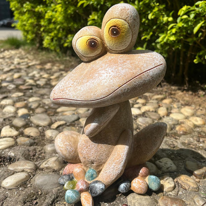 Funny Frog Garden Statues Animal Shapes Indoor and Outdoor Art Decorations Frog Decorations Gardens