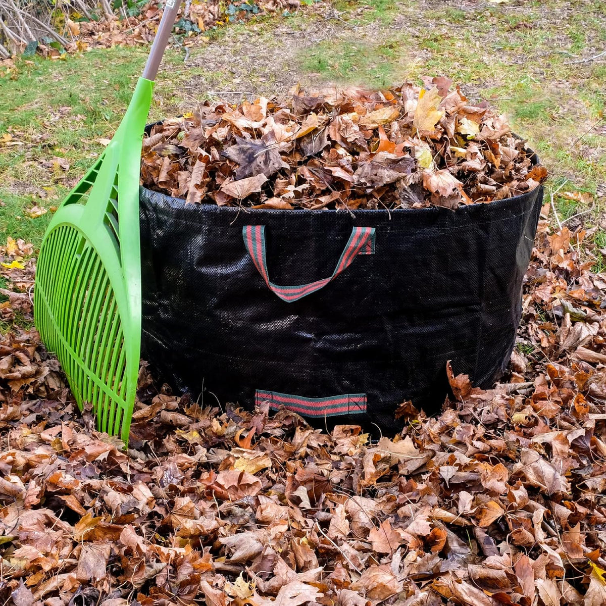 Excello 4-Pack 72 and 63 Gallon Reusable Heavy Duty Gardening Waste Bag Set with Gloves (Black)