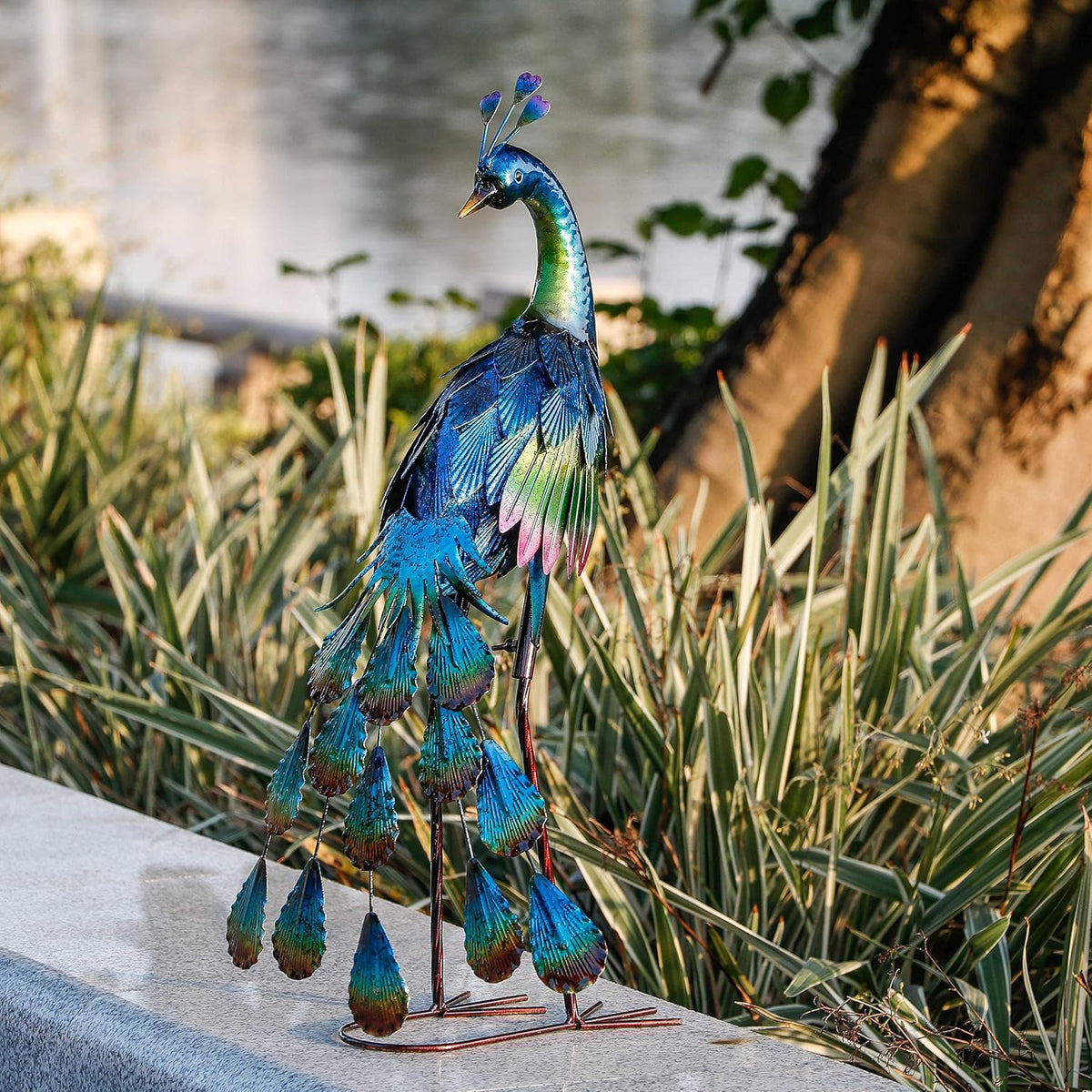 TERESA'S COLLECTIONS Garden Decor, Peacock Garden Decor, Elegant Peacock with Colorful