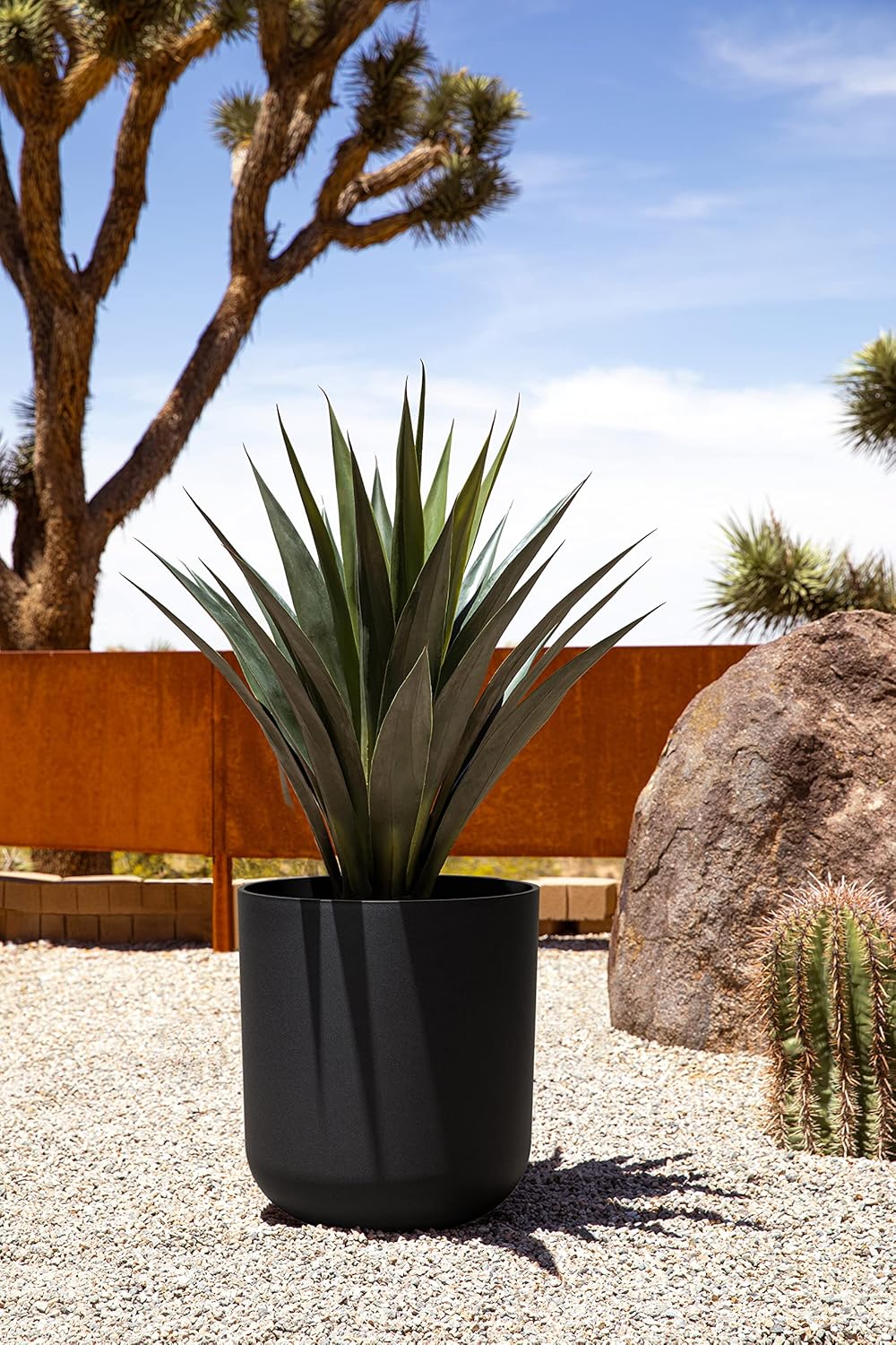 Veradek Round Black Plastic Planter Pots for Indoor/Outdoor Garden Use, with Drainage Holes