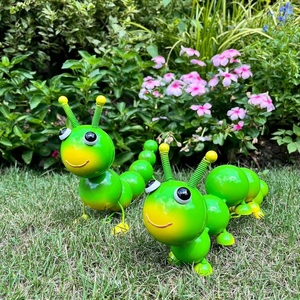 Metal Caterpillar Statue Yard Art Garden Decor for Outside Patio Lawn Ornaments Fence Decorations