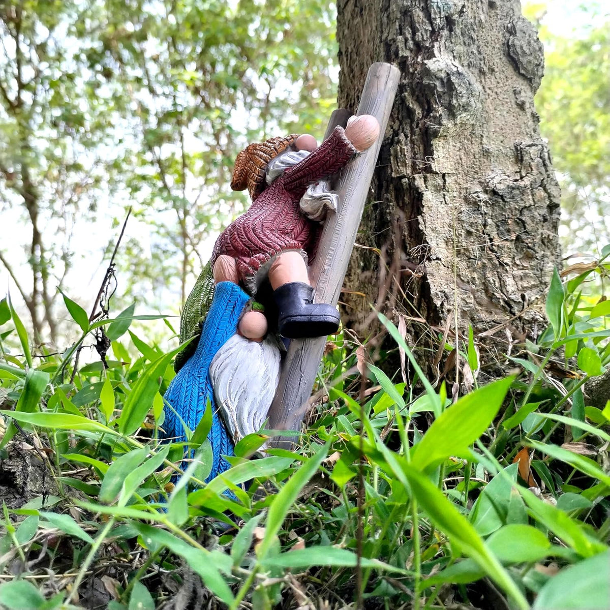 Funny Climbing Ladder Gnome Tree Hugger Decor, Garden Sculpture Decoration Elf Out The Door, Yard