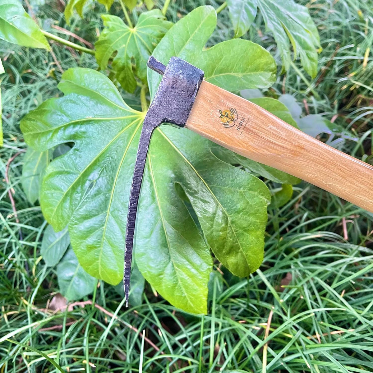 14 Inch Heavy Duty Curved Hoe, Without Welding, Gardening Tool, Oak Handle, for Digging, Weeding