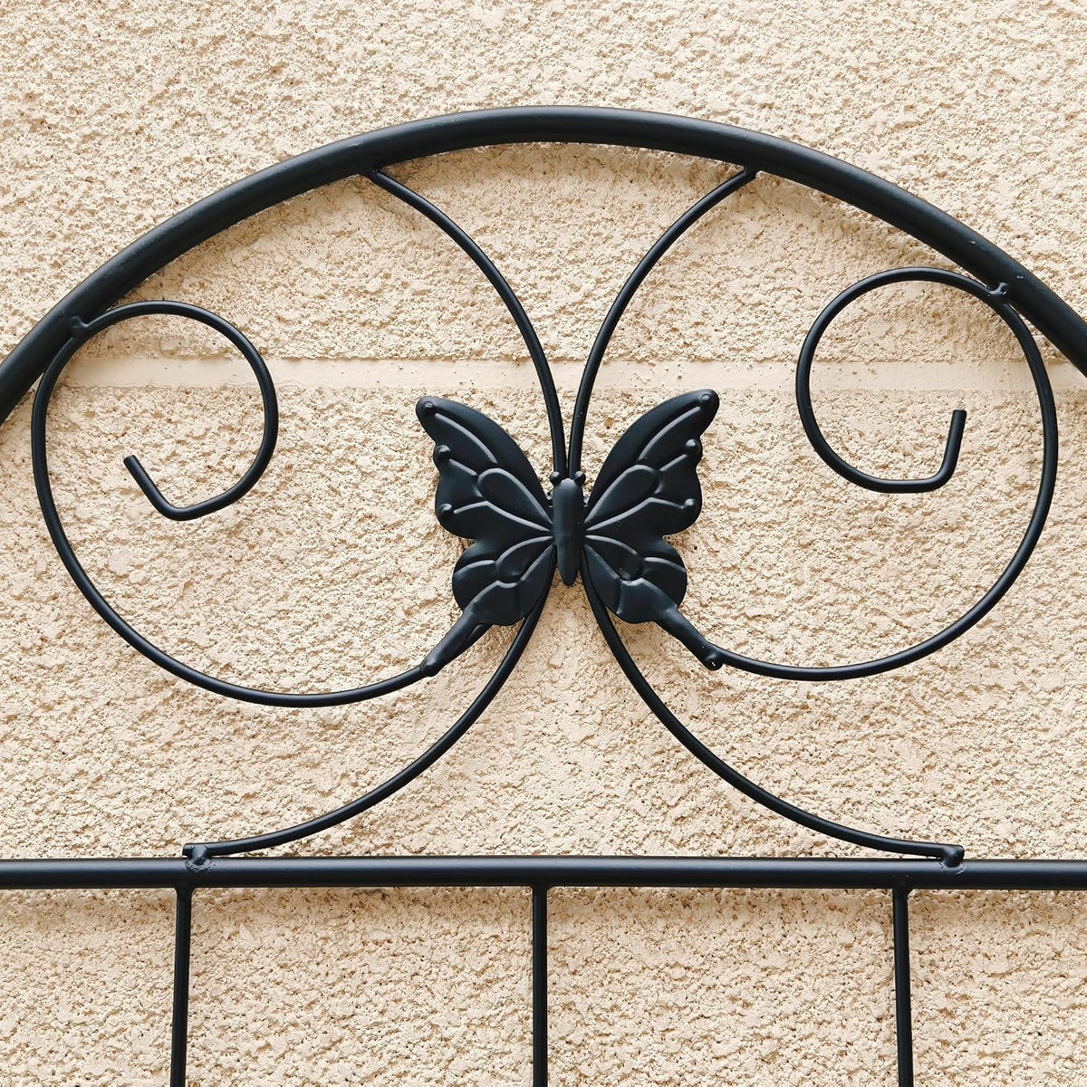 2 Pack Garden Trellises with Black Metal Coating, Trellis for Climbing Plants Outdoor, Roses